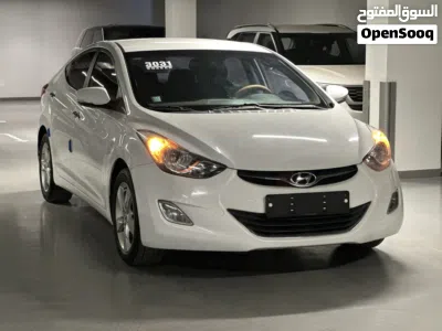 Hyundai Avante Standard 2