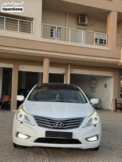 Hyundai Azera Standard 3