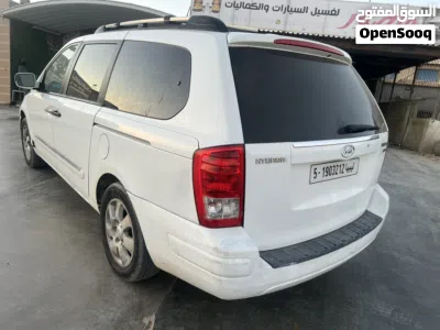 Hyundai Trajet 3