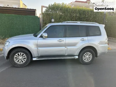 Mitsubishi Pajero GLS 4