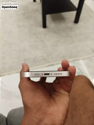 Used Apple iPhone 13 in Pearl White - 128 GB Storage, Excellent Condition 4