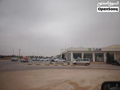 مقسمات وقطع اراضي للبيع . 3
