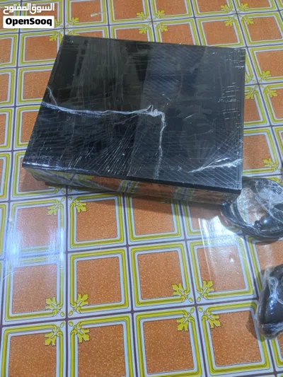 اكس بوكس وان فات مستعمل قليل ونضيف جدا 2