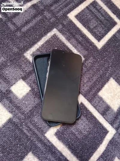 ايفون للبيع بحاله ممتازه 3
