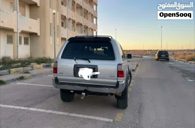 Toyota 4 Runner Standard 2