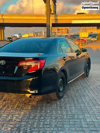 Toyota Camry GLE-X 4