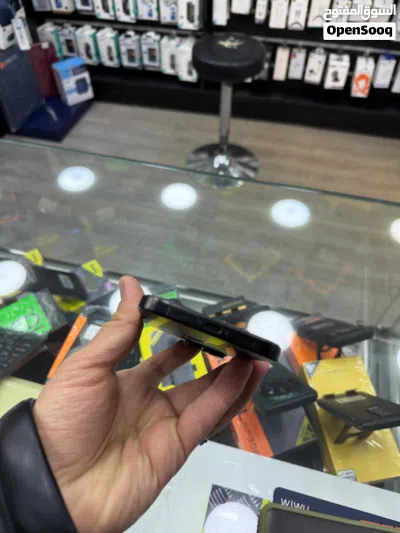 آيفون 15 برو ماكس 256GB أسود تيتانيوم جهاز أصلي مغلق ولم يتم فتحه كفالة محل 2