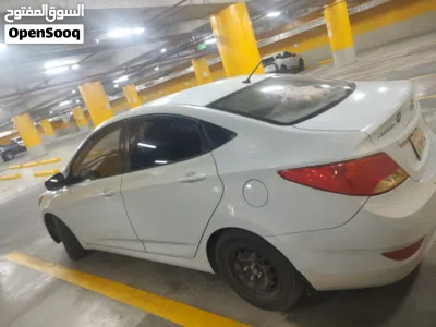Hyundai Accent SEL 4