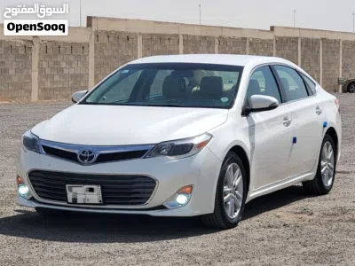 Toyota Avalon XLS 4