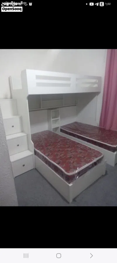 غرفة نوم شباب او اولاد او اطفال مكونة من 3 أسرة 2 تحت وواحد طابق ثاني 3
