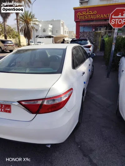 Toyota Camry XLE 4