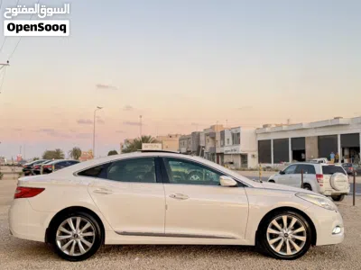 Hyundai Azera Standard 4