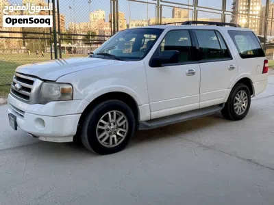 Ford Expedition XLT 2