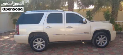 GMC Yukon Denali 4