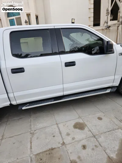 Ford F-150 XLT 2