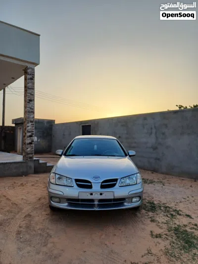 Nissan Almera 4