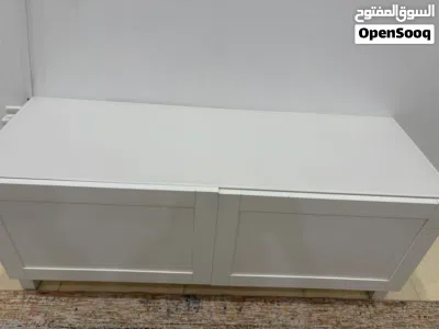 للبيع طاولة من ايكيا مستعمل نضيف جداً 2