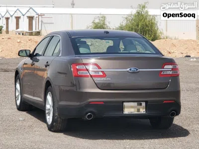 Ford Taurus Standard 4