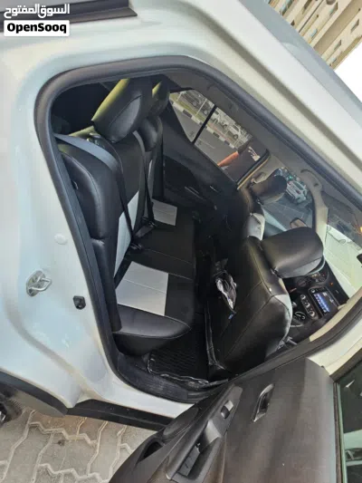 Nissan Kicks SV 4