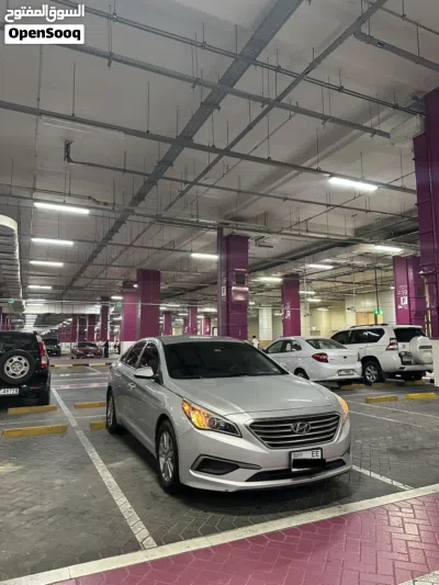 Hyundai Sonata SE 2