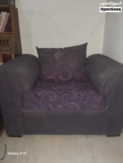 انتريه كنبة و2 كرسى كبار مستعمله السعر 2500 جنية 2