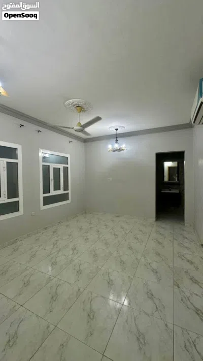 Villa for rent in Almawaleh south/ فيلا للايجار في الموالح الجنوبية 3