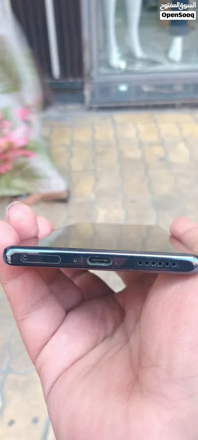 Infinix Zero 40 5G 512GB رام 12+12 أزرق كاميرا 108MP تصوير 4K مع كامل الأغراض بحالة ممتازة 3