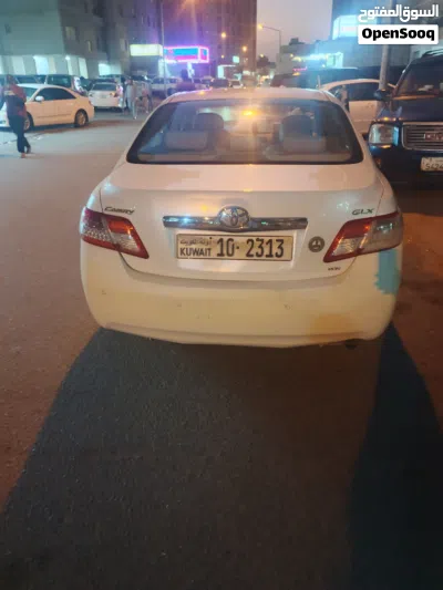 Toyota Camry GLE-X 4