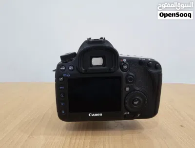 للبيع (كامرة d5 مارك3 ) Canon EOS 5D Mark III 2