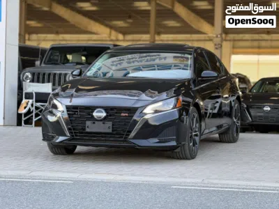 Nissan Altima SR 2