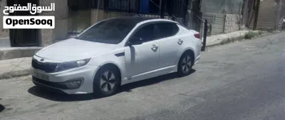 كيا اوبتيما Standard 4