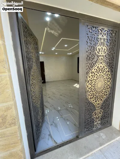 شقة طابق ارضي بسعر مميز جداً 3