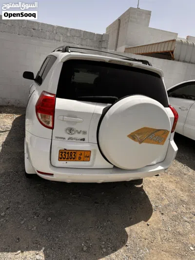 Toyota RAV 4 Standard 2