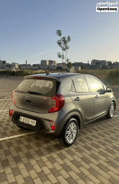 Kia Picanto EX 4