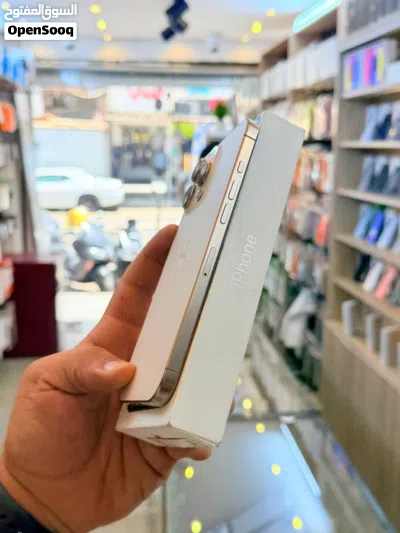 ايفون 16 برو ماكس ذاكره 256 بطارية 100 ضمان 5 ايام استبدال في حال وجود اي مشكله او عطل 4