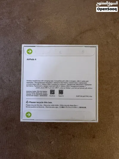 Apple AirPods 4 3