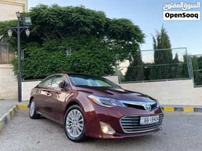 Toyota Avalon XLE 2