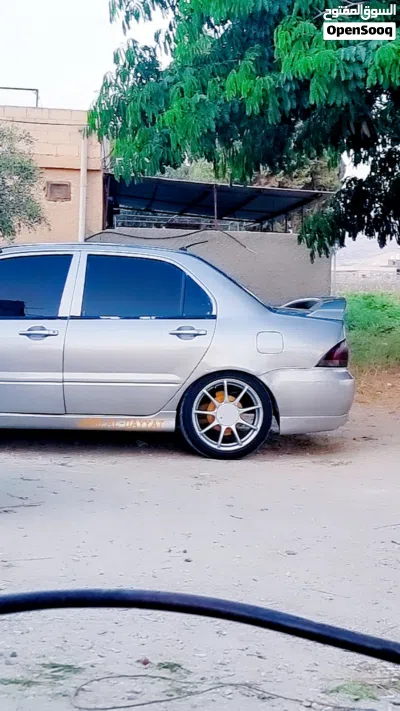 ميتسوبيشي لانسر GLX 2