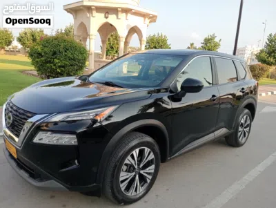 نيسان روج SV 4