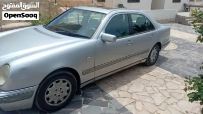 Mercedes Benz E-Class E 200 4