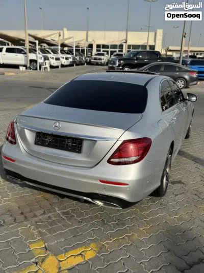 مرسيدس بنز الفئة-E E 300 4