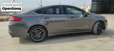 Ford Fusion SE 4