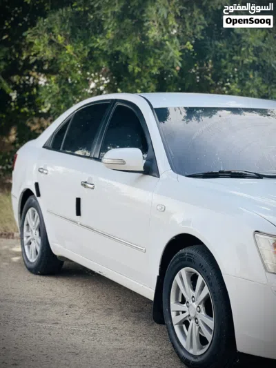 Hyundai Sonata SE 3