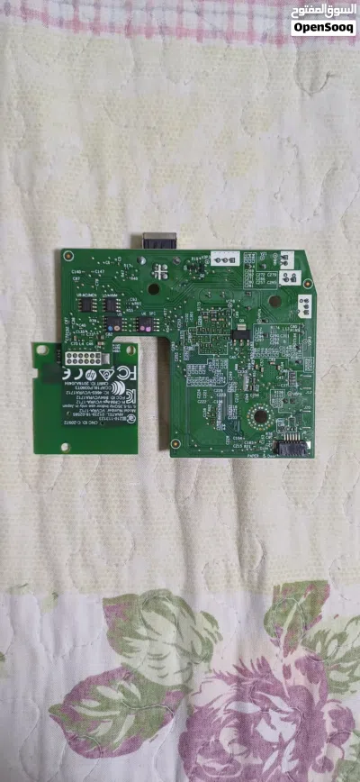 This is a main logic board for an HP DeskJet printer 2