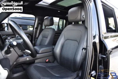 Land Rover Defender 110 HSE 4