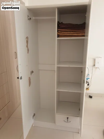 Wooden Wardrobe with Drawer & Keys - Good Condition خزانة ملابس 2