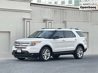 Ford Explorer XLT 2
