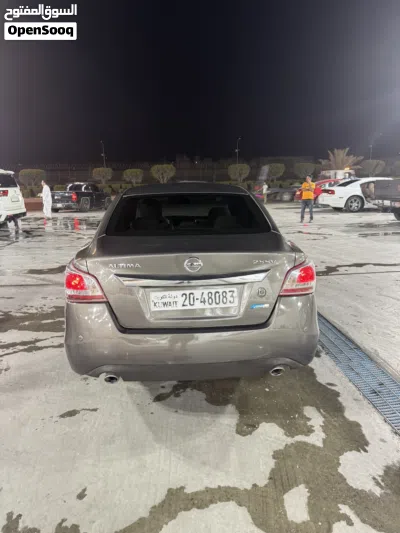 Nissan Altima SV 4