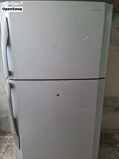 ثلاجة شارب للبيع 2