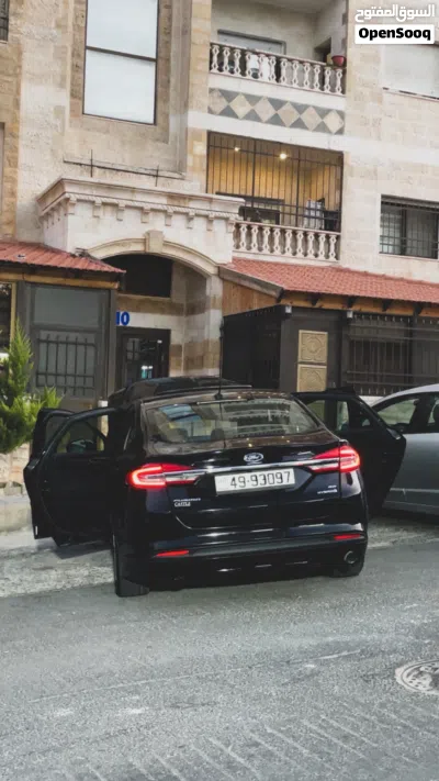 Ford Fusion SE 2